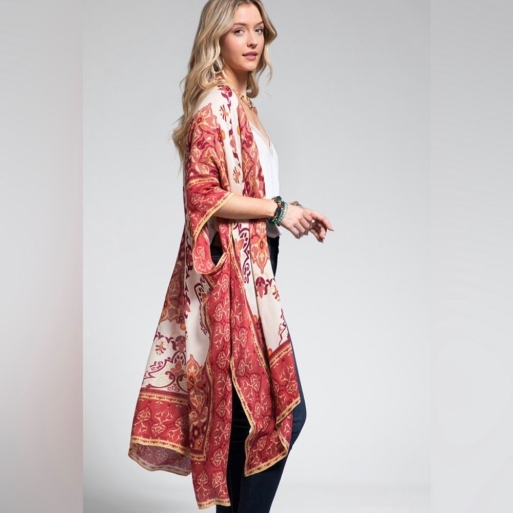 The SIENNA Floral Mandala Kimono - Picture 2 of 7